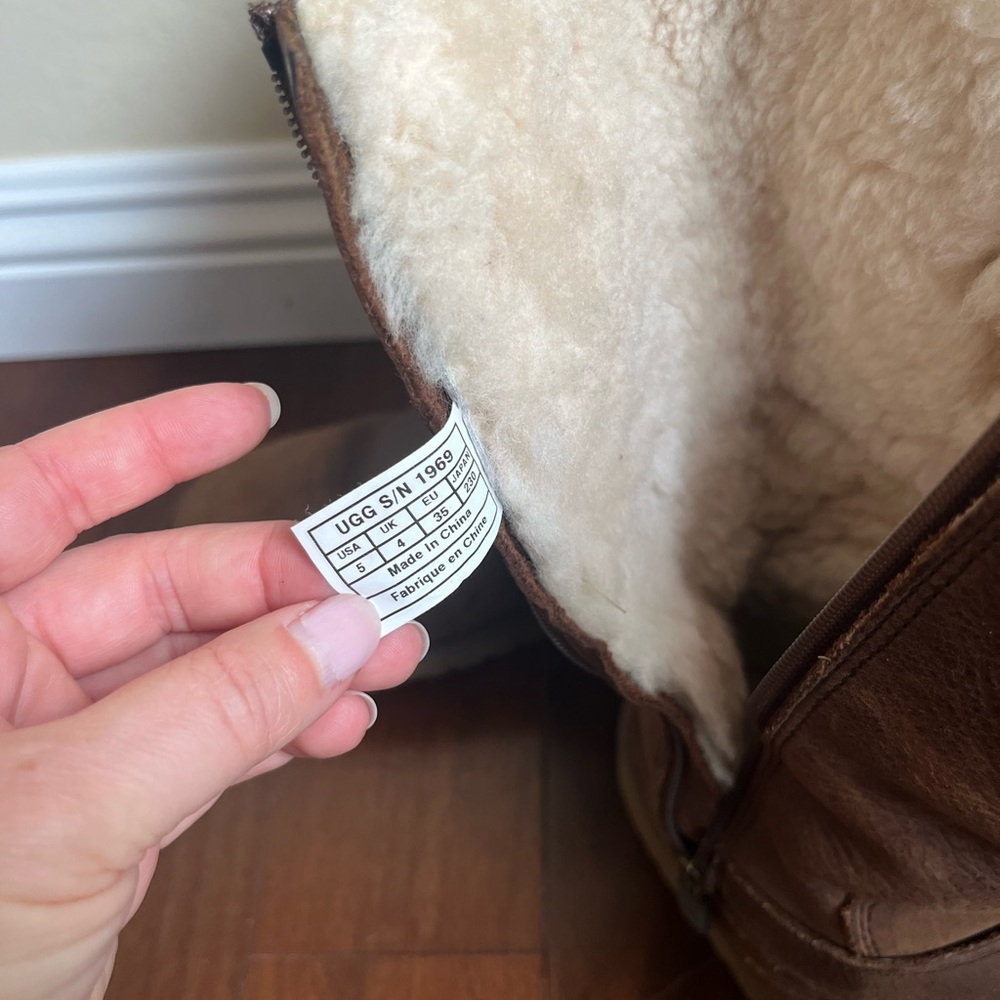 UGG KENSINGTON Zip Leather Sheepskin Winter Warm Boots sz 5 - Picture 5 of 5